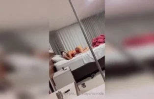Lays Rezende mostra como fazer um boquete incrível