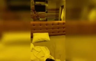 Karlyane Menezes rebola pelada no motel por 10 mil