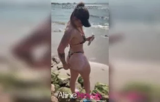 Minha buceta vazou na internet e agora todos podem ver