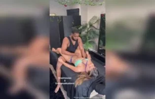 Grazi Mourão mete gostoso na casa do amante