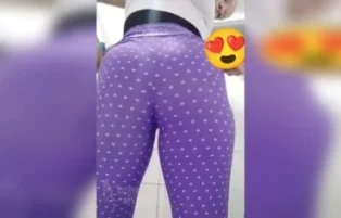Michelle Alves mostra a buceta e o cu depois da academia