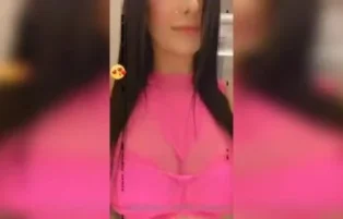 Francine Piaia pelada mostrando a buceta e transando