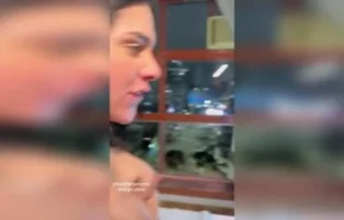 Lary Cubas e Diana Moon peladas se pegando em sexo lésbico